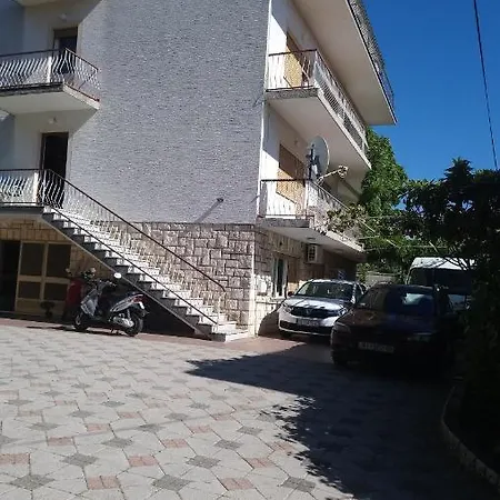 Silviodino بيت ضيافة