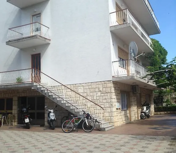 Pensionat Silviodino 3*